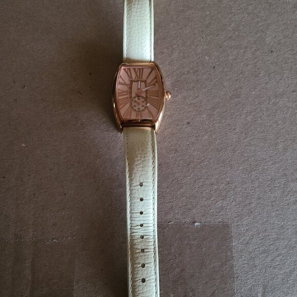 Authentic Vicenza Italian Watch w/ changeable straps main image 5